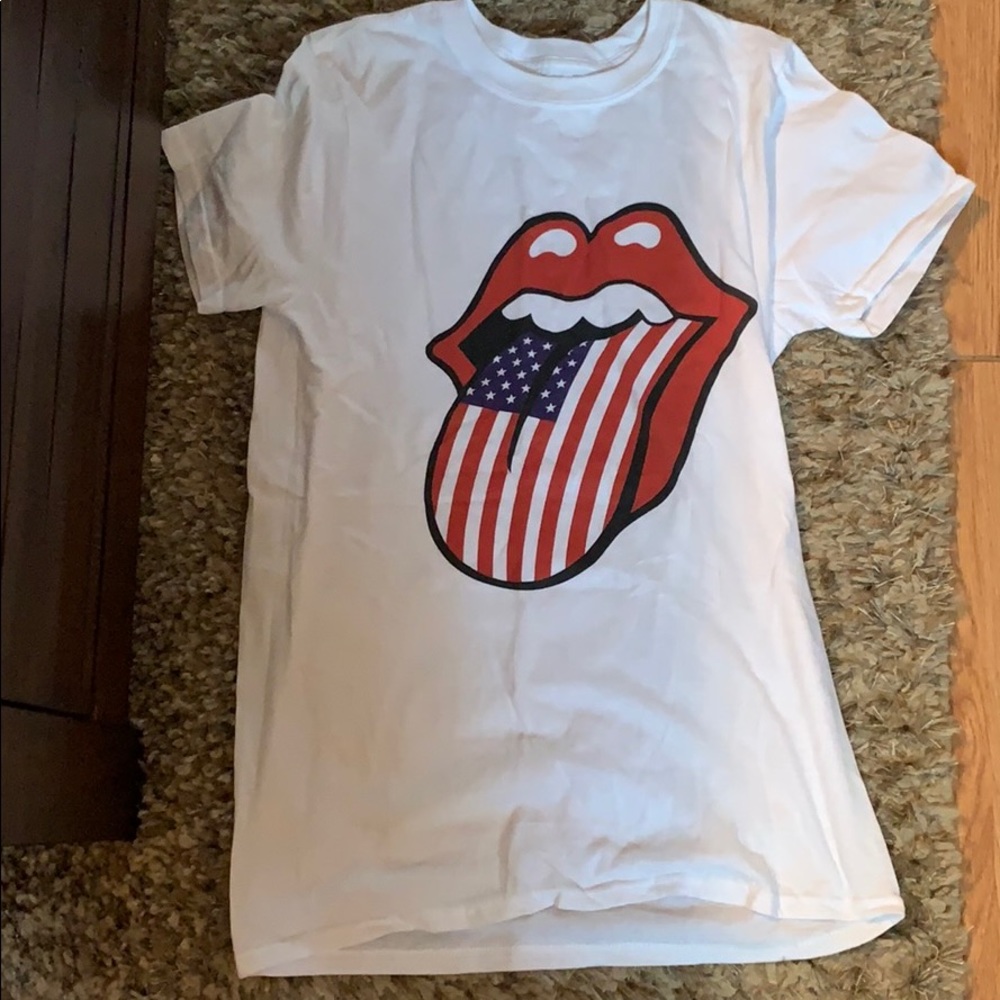 Rolling stone tee